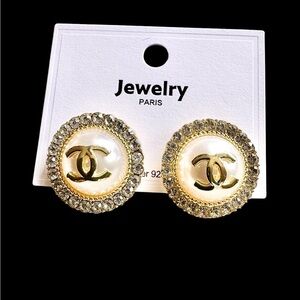 Gold and Pearl Round Earrings